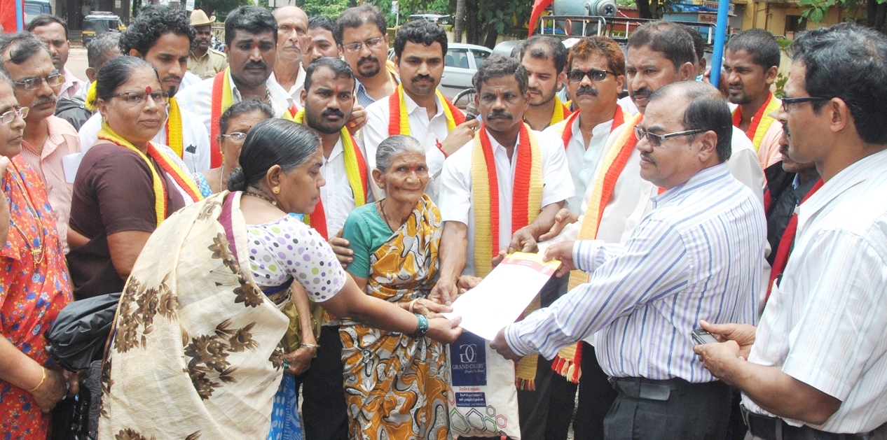 ಹೊಸ ಪಡಿತರ ವ್ಯವಸ್ಥೆ ಹಿಂಪಡೆಯಲು ಆಗ್ರಹ